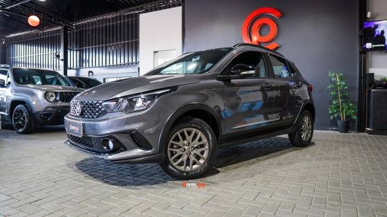 FIAT ARGO 1.8 E.TORQ FLEX TREKKING AT6 FIAT ARGO 1.8 E.TORQ FLEX TREKKING AT6